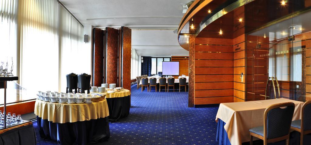 Hotel Olympik Prague Luaran gambar