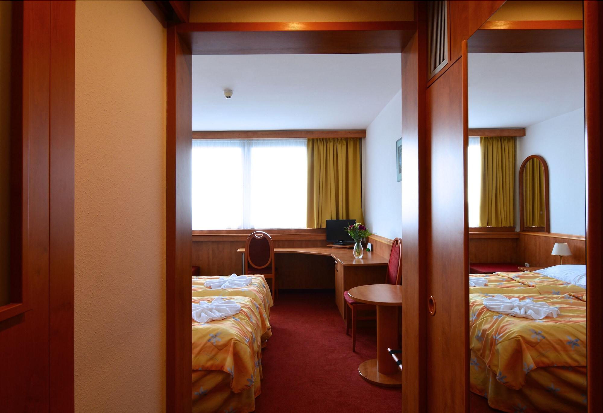 Hotel Olympik Prague Luaran gambar