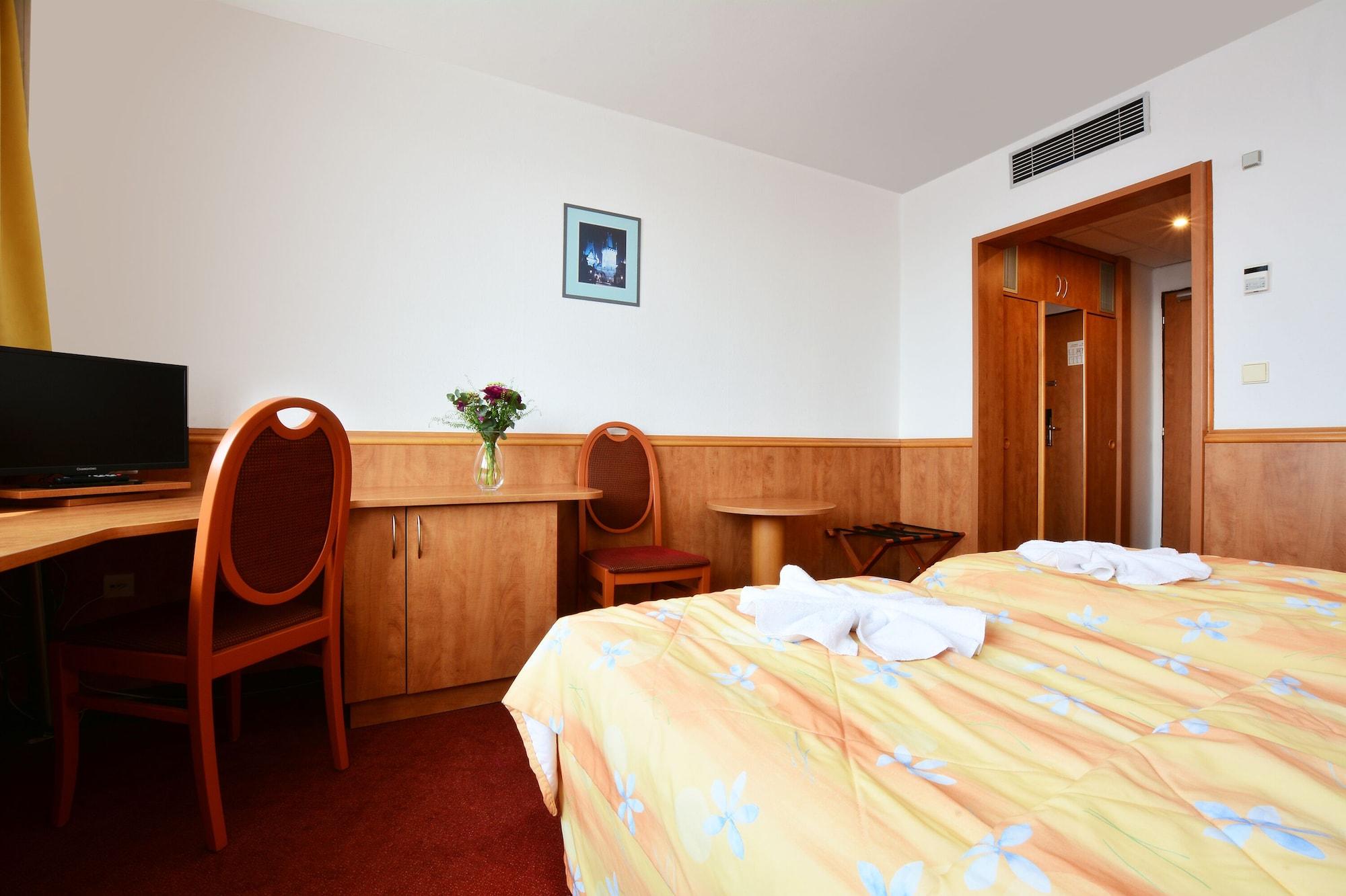 Hotel Olympik Prague Luaran gambar