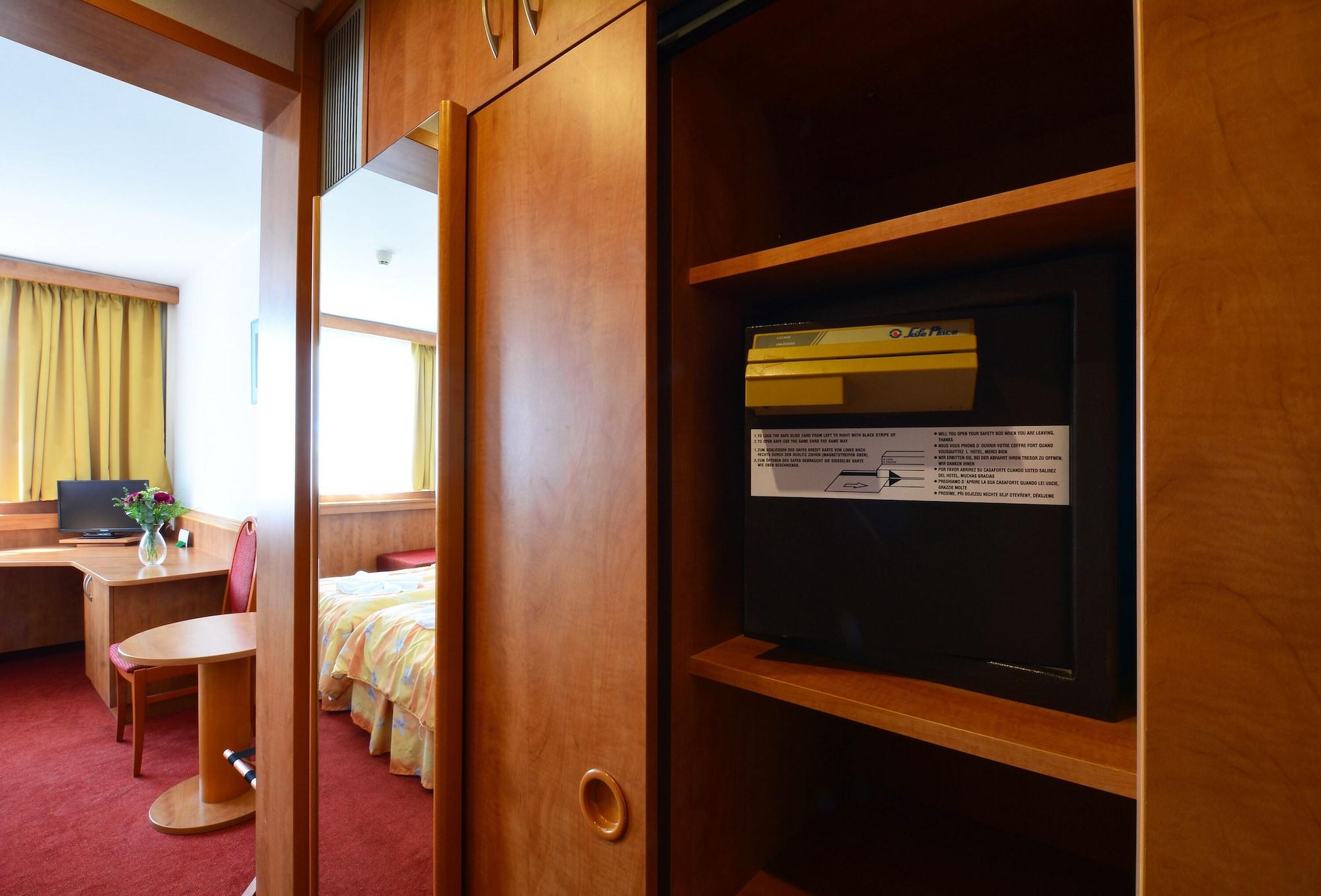 Hotel Olympik Prague Luaran gambar