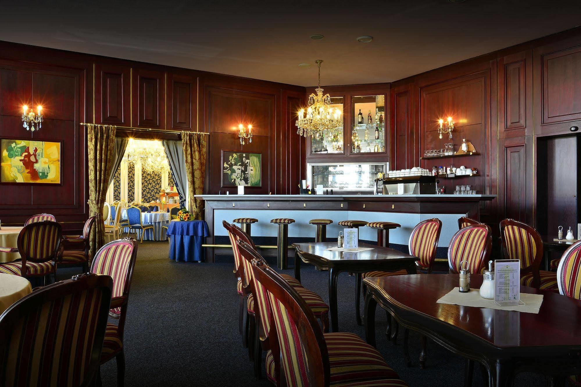 Hotel Olympik Prague Luaran gambar